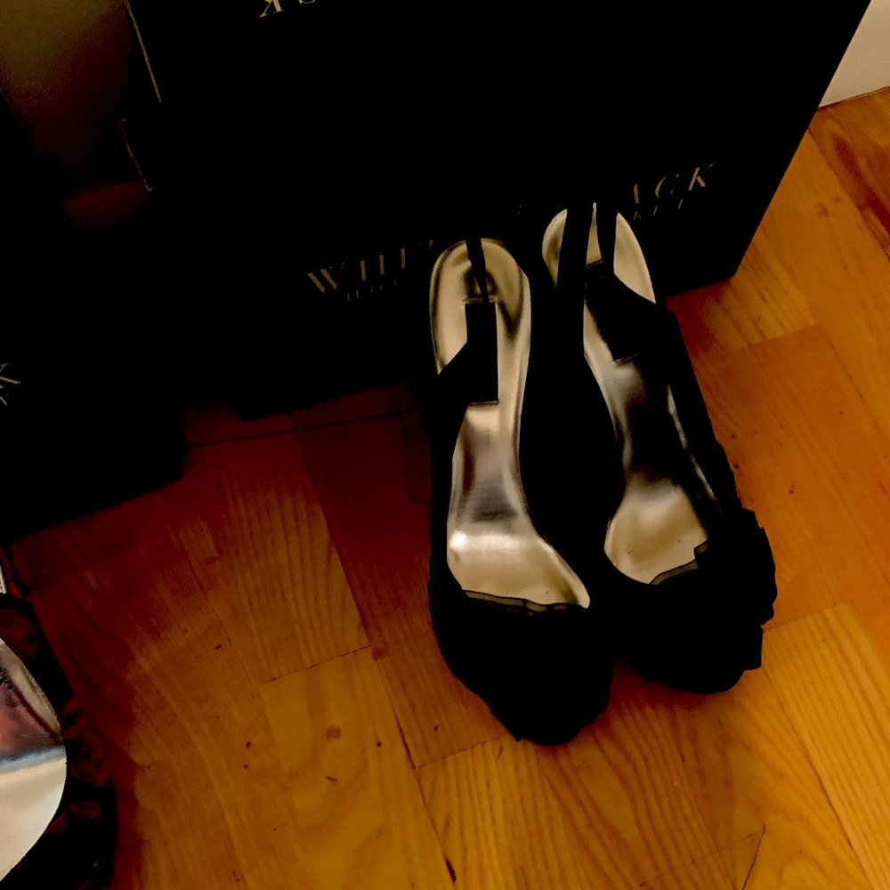 WHBM Black Pumps Size 8.5 Womens